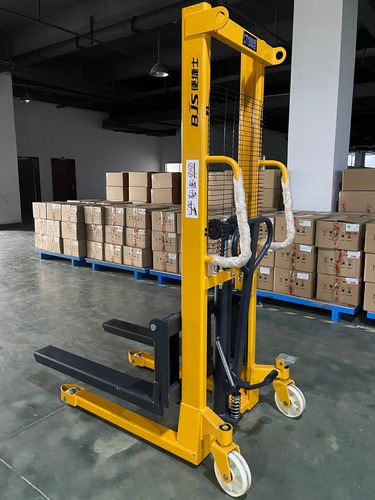 2噸C形鋼手動(dòng)堆高車